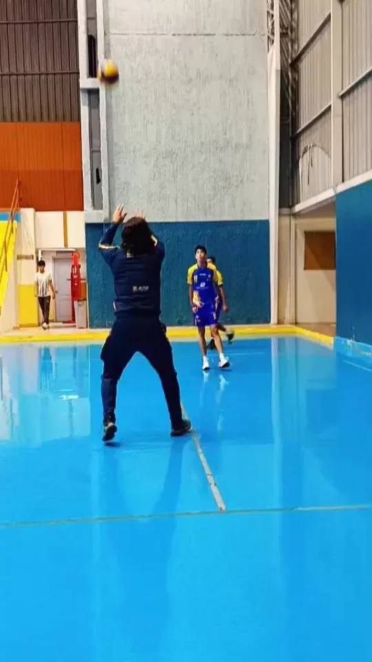 Entrenamiento de saque